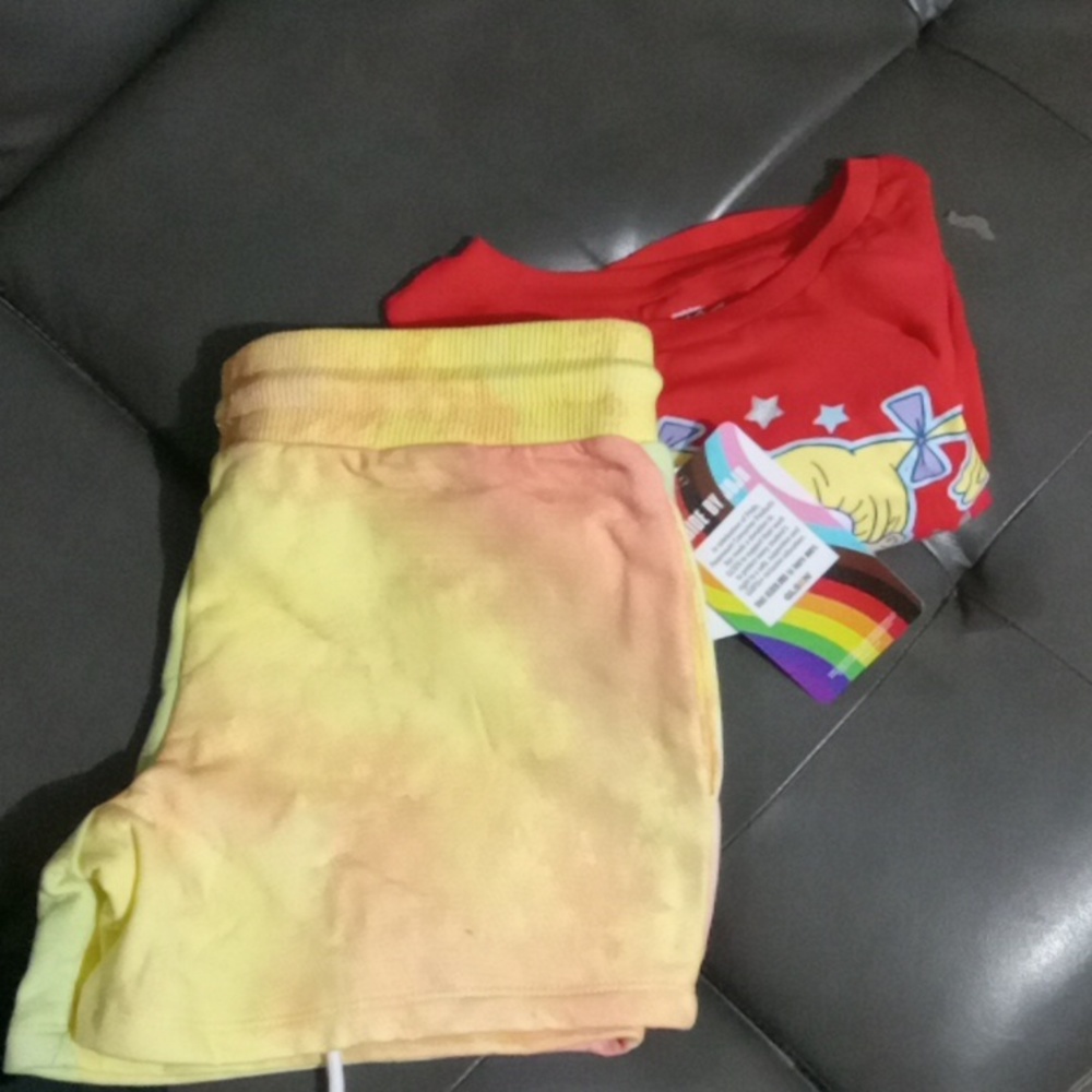 Shorts - Picture 5 of 5